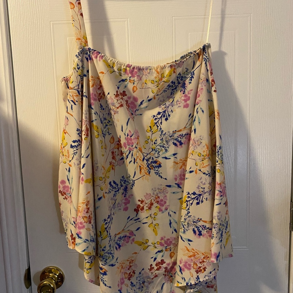 Cato Women’s One Sleeve Floral Blouse XL